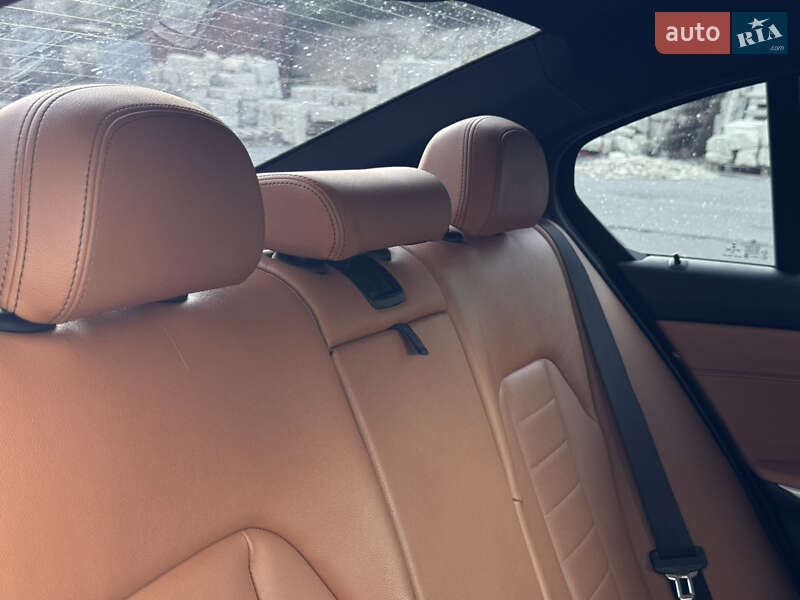 Седан BMW 3 Series 2020 в Виннице