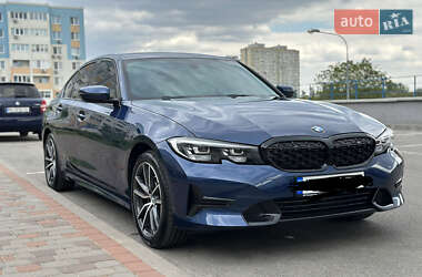 Седан BMW 3 Series 2022 в Киеве