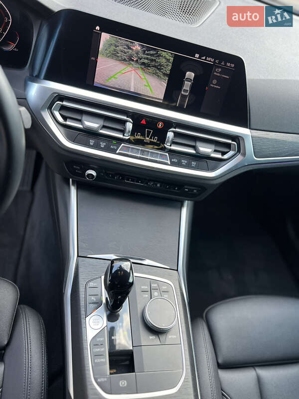 Седан BMW 3 Series 2021 в Харькове