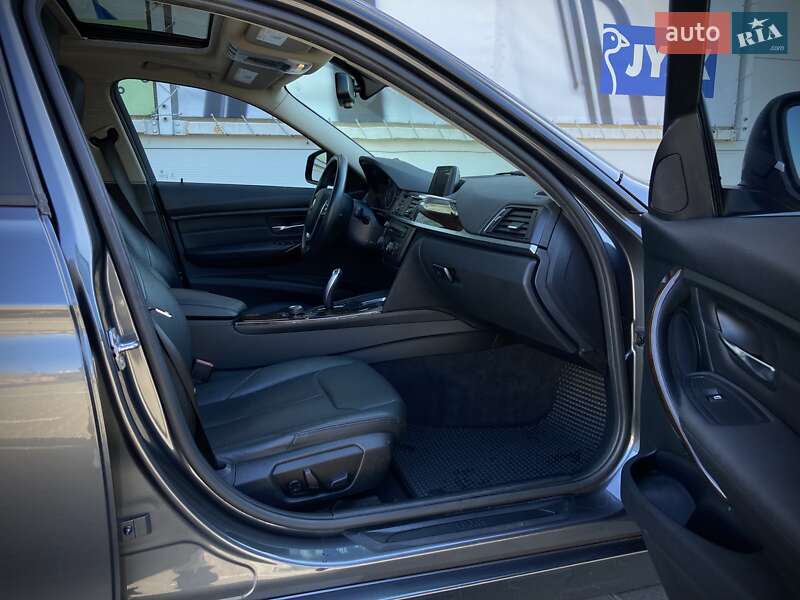 Седан BMW 3 Series 2015 в Києві
