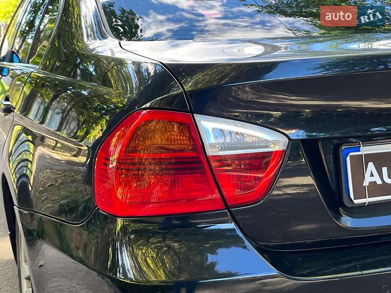 Седан BMW 3 Series 2006 в Києві