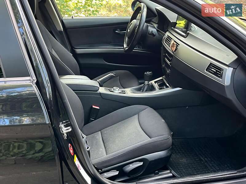 Седан BMW 3 Series 2006 в Києві