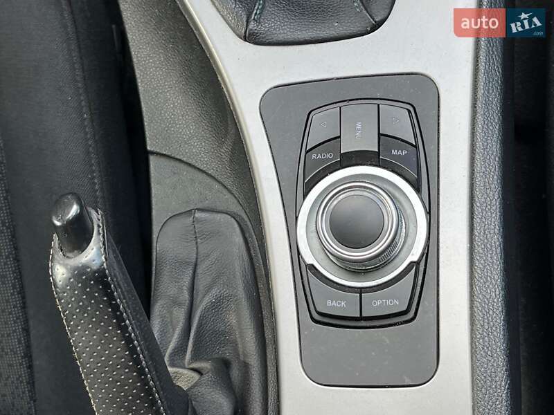 Седан BMW 3 Series 2006 в Києві