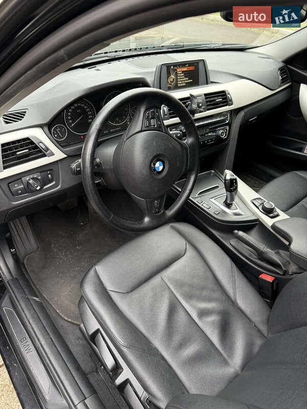 Седан BMW 3 Series 2015 в Києві