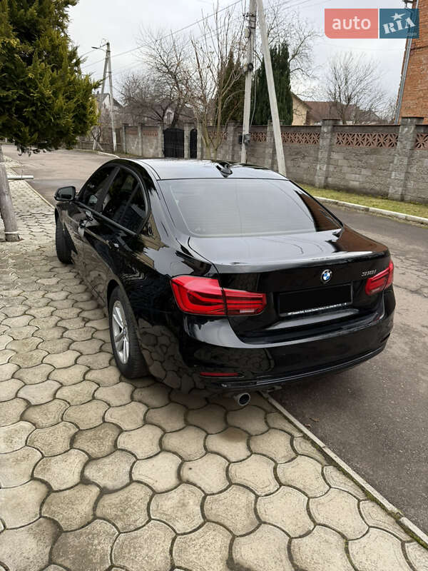 Седан BMW 3 Series 2015 в Києві