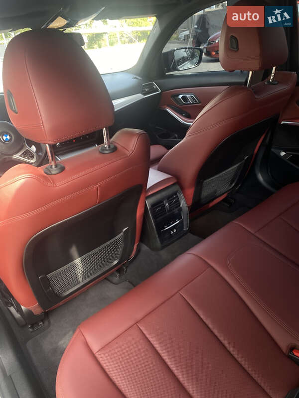 Седан BMW 3 Series 2022 в Днепре