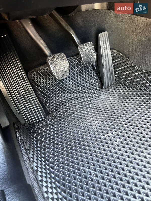 Универсал BMW 3 Series 2012 в Черновцах