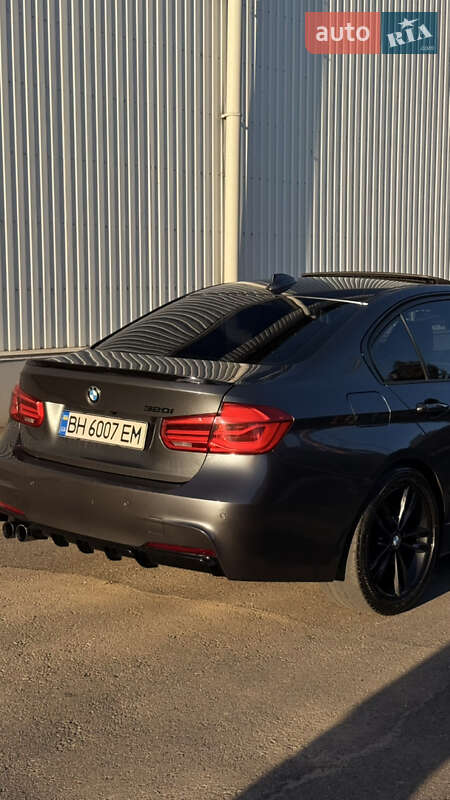 Седан BMW 3 Series 2015 в Белгороде-Днестровском фото 8 Седан BMW 3 Series 2015 в Белгороде-Днестровском