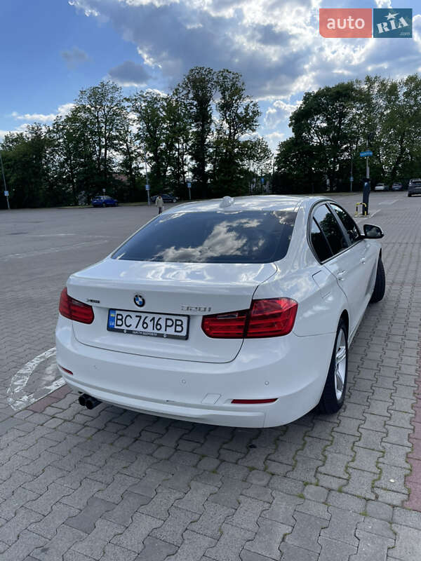 Седан BMW 3 Series 2014 в Тальному