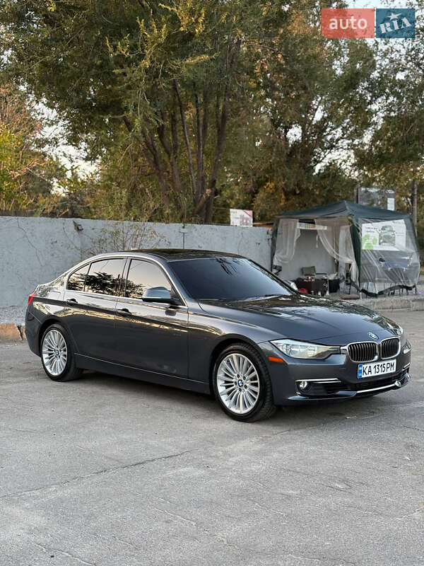 BMW 3 Series 2012