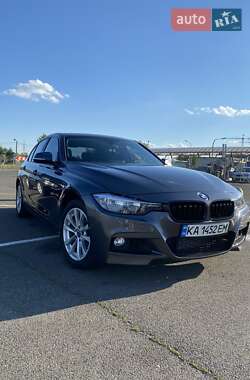 Седан BMW 3 Series 2015 в Киеве