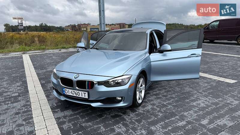 Седан BMW 3 Series 2013 в Львове