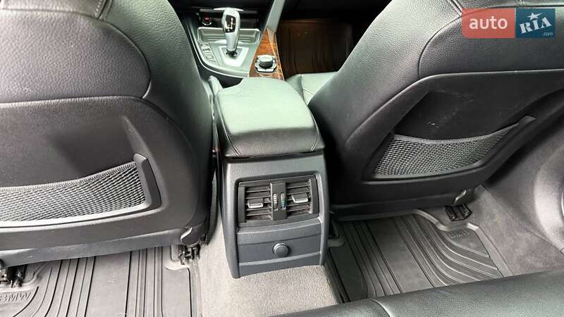 Седан BMW 3 Series 2013 в Львове