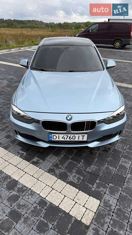 Седан BMW 3 Series 2013 в Львове