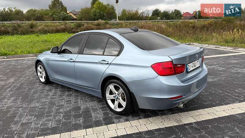 Седан BMW 3 Series 2013 в Львове