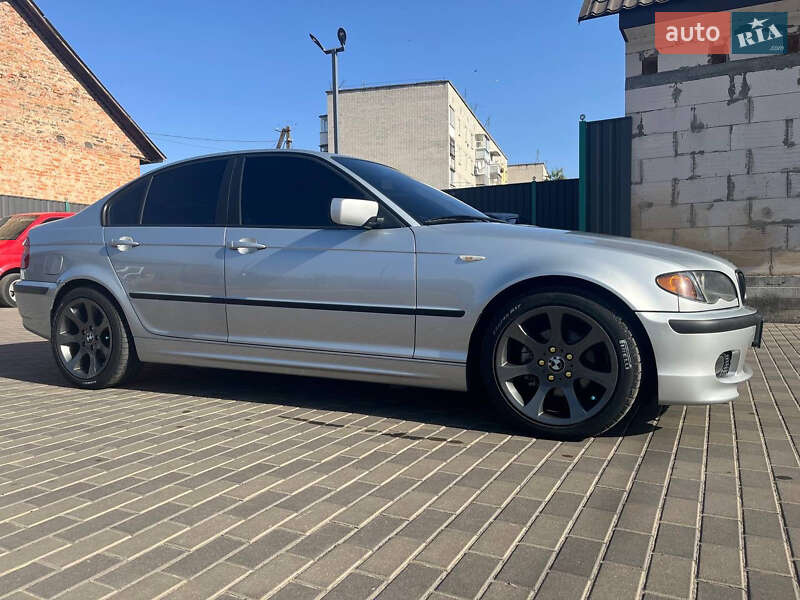 BMW 3 Series 2004