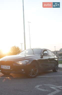 Седан BMW 3 Series 2012 в 