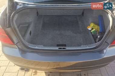 Седан BMW 3 Series 2005 в  фото 15 Седан BMW 3 Series 2005 в