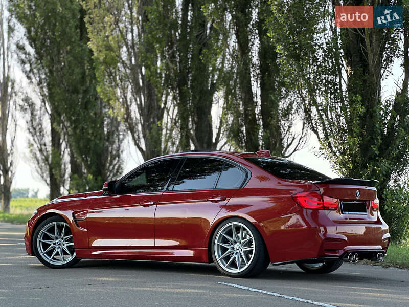 Седан BMW 3 Series 2016 в Полтаве