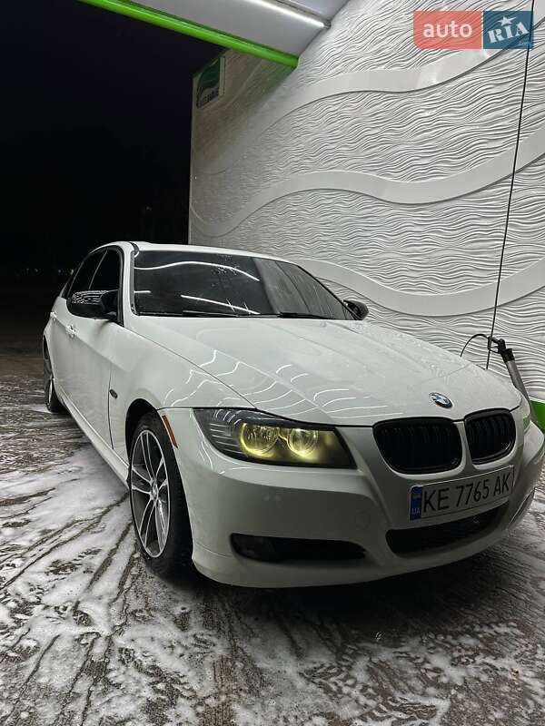 Седан BMW 3 Series 2010 в Тернополе