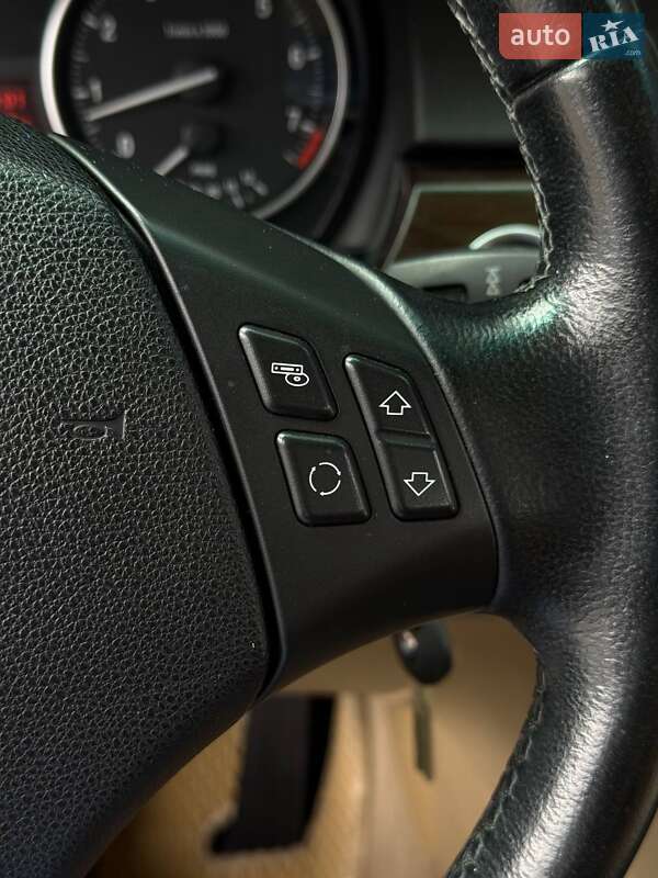 Седан BMW 3 Series 2010 в Тернополе
