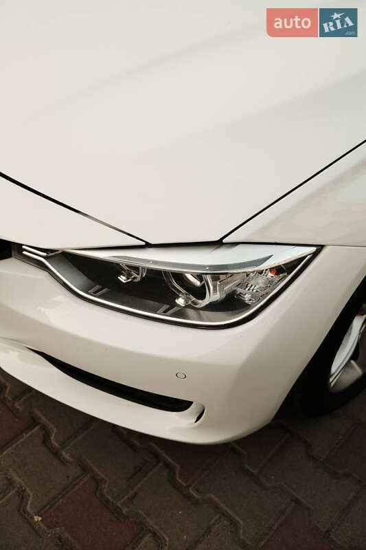 Седан BMW 3 Series 2014 в Киеве