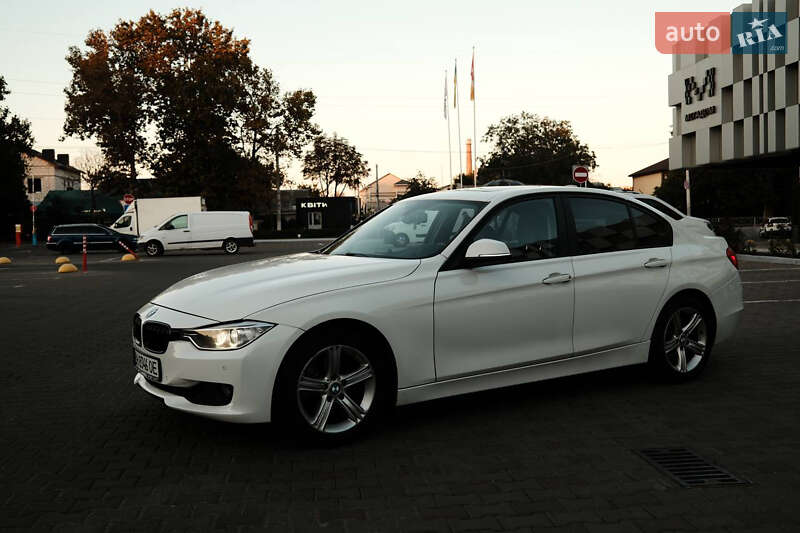 Седан BMW 3 Series 2014 в Киеве