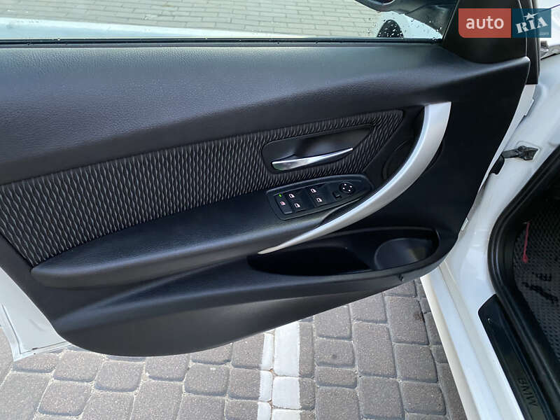 Седан BMW 3 Series 2013 в Обухове фото 11 Седан BMW 3 Series 2013 в Обухове