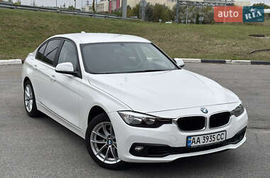 Седан BMW 3 Series 2017 в Киеве