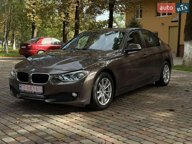 Седан BMW 3 Series 2012 в Тячеве фото 7 Седан BMW 3 Series 2012 в Тячеве