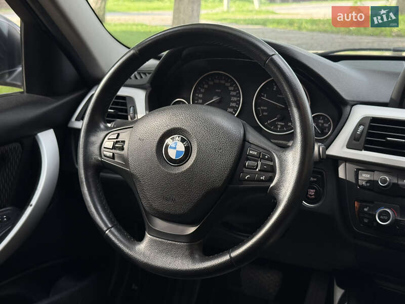 Седан BMW 3 Series 2012 в Тячеве фото 26 Седан BMW 3 Series 2012 в Тячеве