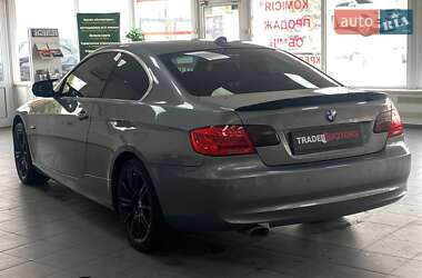 Купе BMW 3 Series 2011 в 