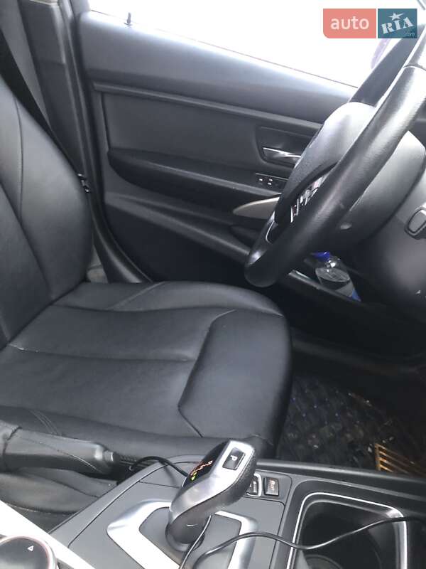 Седан BMW 3 Series 2014 в Киеве