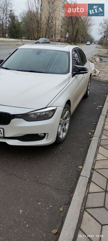 Седан BMW 3 Series 2013 в Кривом Роге фото 16 Седан BMW 3 Series 2013 в Кривом Роге