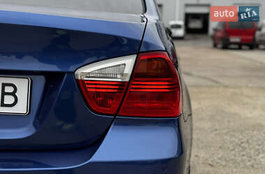 Седан BMW 3 Series 2007 в 
