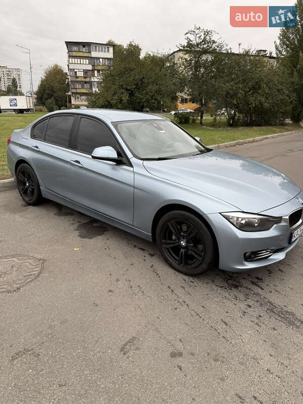 Седан BMW 3 Series 2012 в Киеве