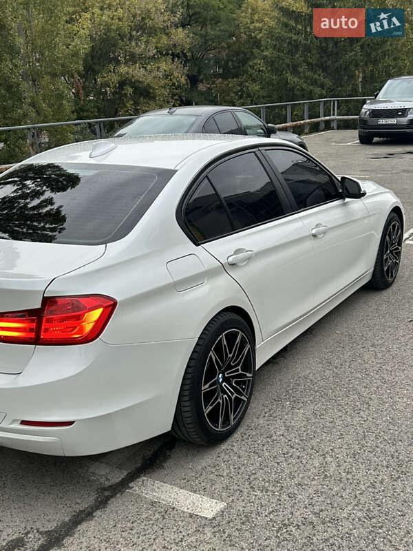 Седан BMW 3 Series 2015 в Киеве фото 5 Седан BMW 3 Series 2015 в Киеве