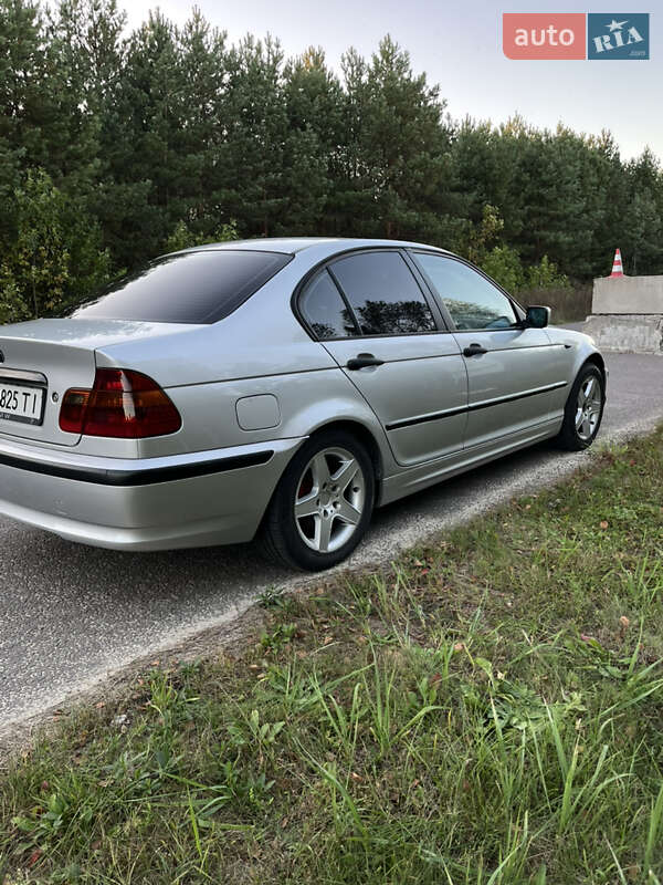 Седан BMW 3 Series 2002 в Дубровице