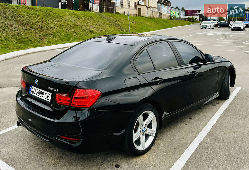 Седан BMW 3 Series 2014 в Виннице