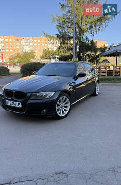 Седан BMW 3 Series 2009 в Полтаві