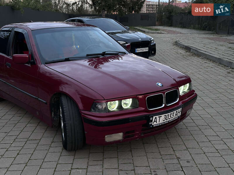 Седан BMW 3 Series 1993 в Ивано-Франковске