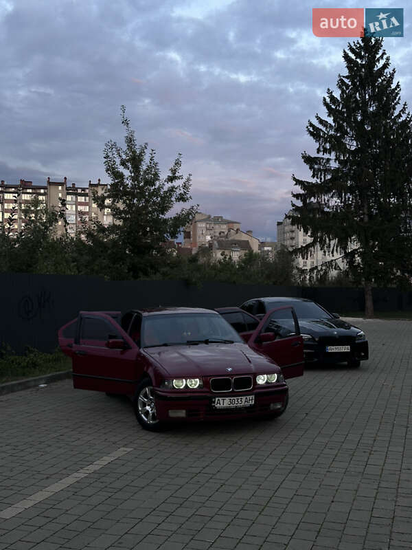 Седан BMW 3 Series 1993 в Ивано-Франковске
