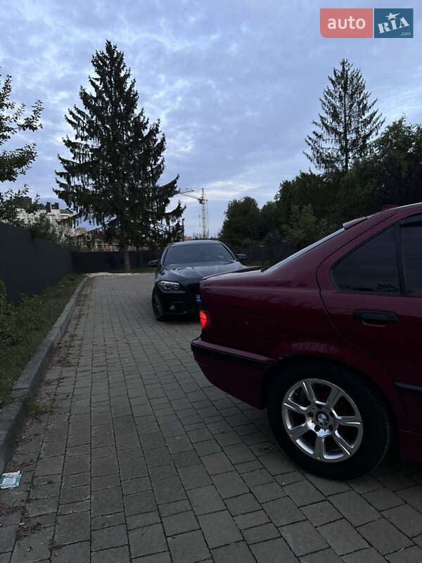 Седан BMW 3 Series 1993 в Ивано-Франковске