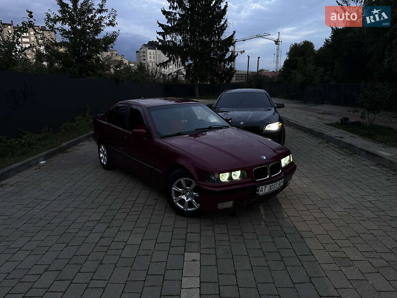 Седан BMW 3 Series 1993 в Ивано-Франковске