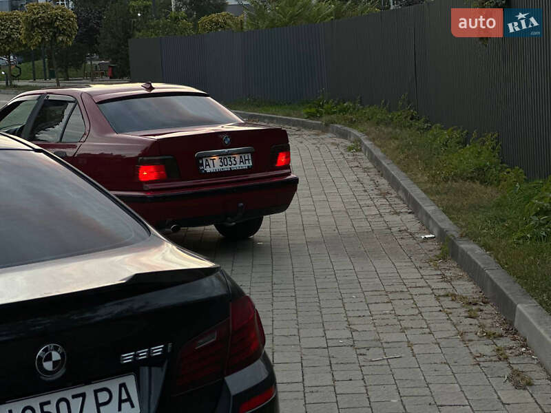 Седан BMW 3 Series 1993 в Ивано-Франковске
