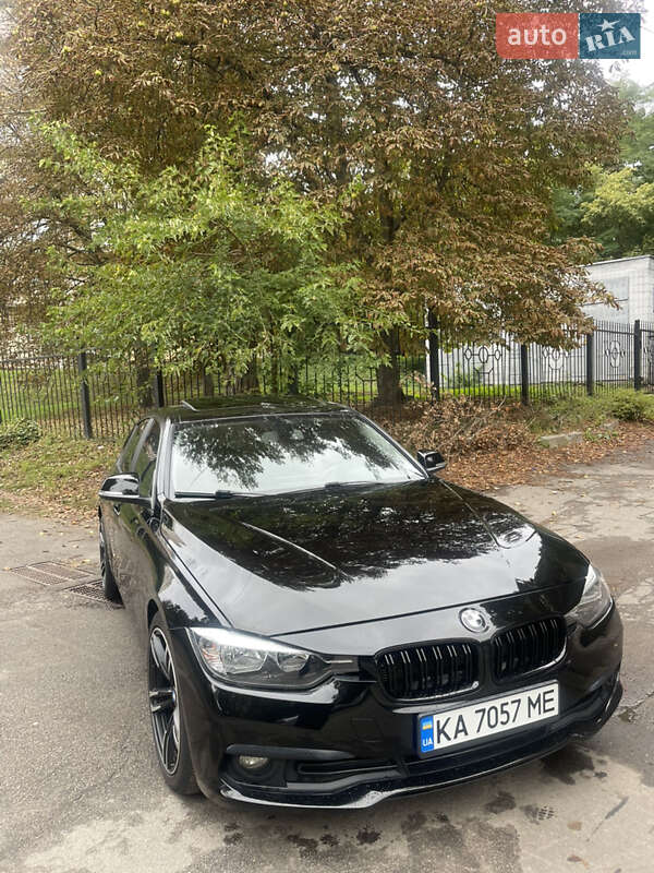 Седан BMW 3 Series 2016 в Києві