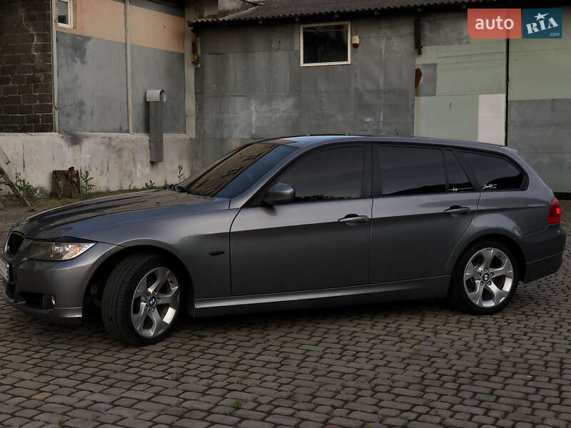 Універсал BMW 3 Series 2009 в Шептицькому