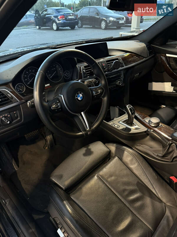 Седан BMW 3 Series 2017 в Киеве