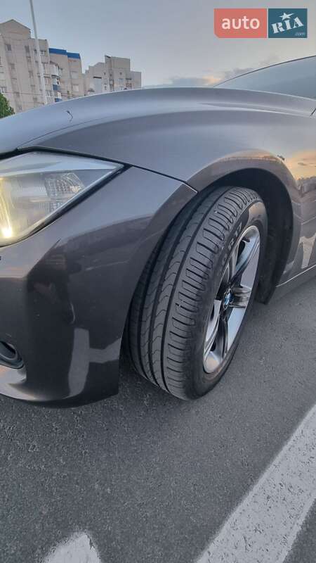 Седан BMW 3 Series 2012 в Чернигове фото 17 Седан BMW 3 Series 2012 в Чернигове