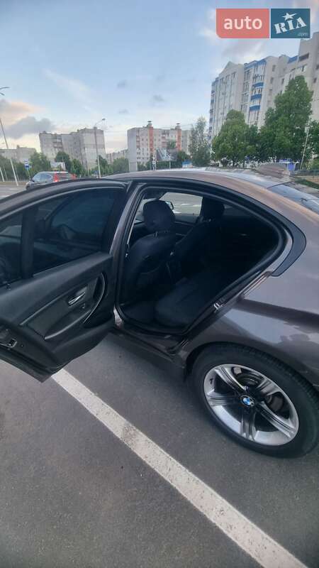 Седан BMW 3 Series 2012 в Чернигове фото 30 Седан BMW 3 Series 2012 в Чернигове